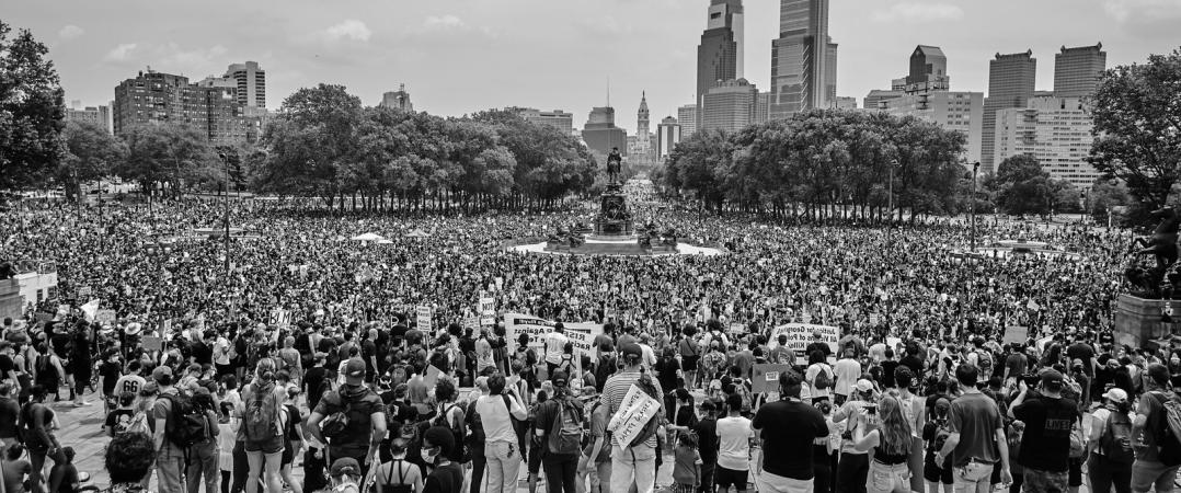 https://mcharg.upenn.edu/sites/default/files/styles/research-medium/public/BLM%20rally%20at%20Washington%20Monument%20Fountain_Isaac%20Scott?itok=kRUgWYzn